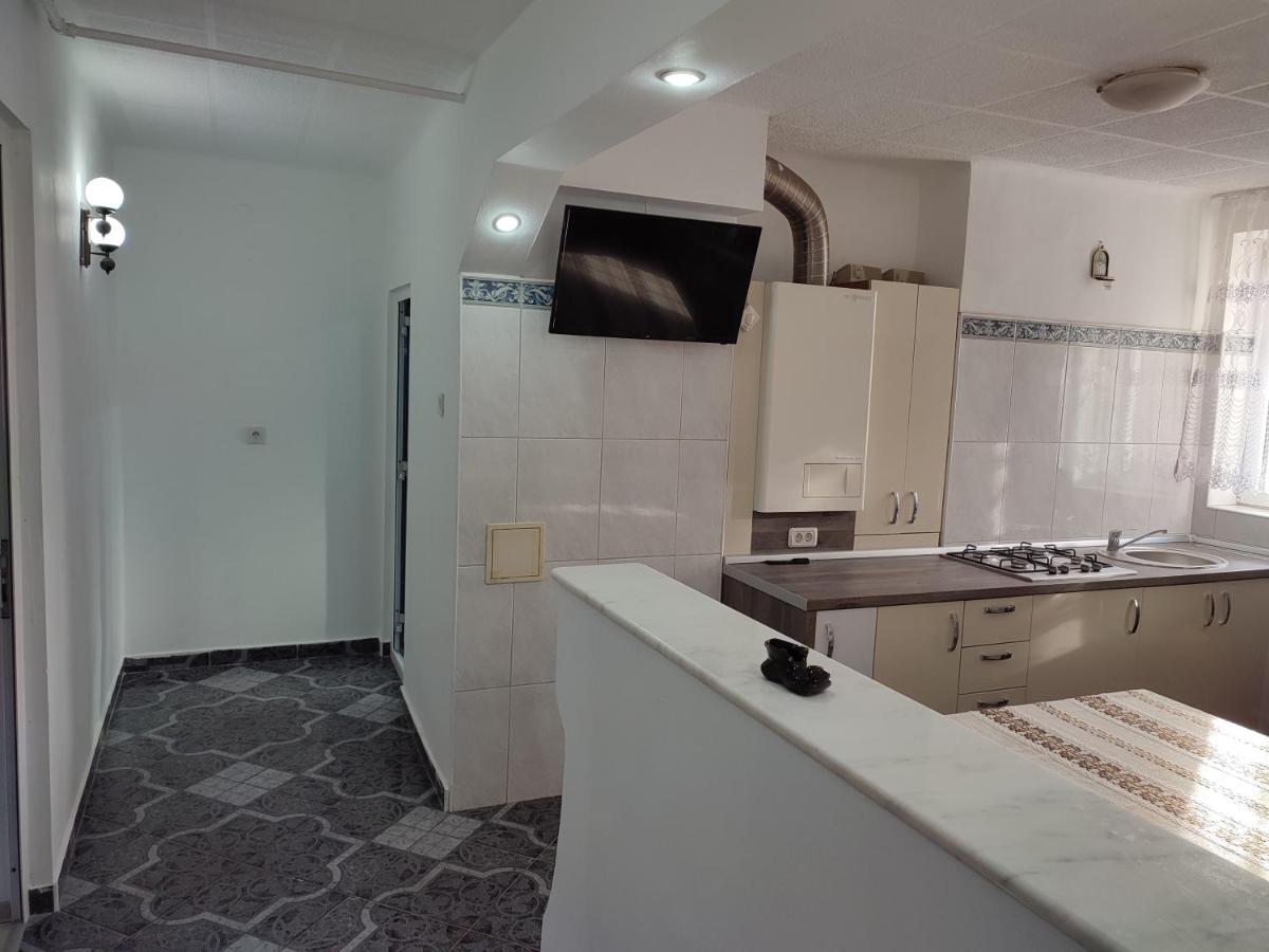 Apartamento Lafru Zărneşti Exterior foto